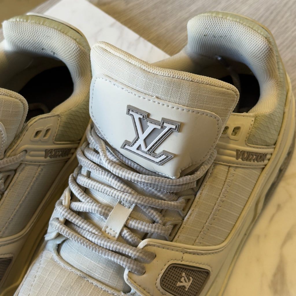 LOUIS VUITTON TRAINER SNEAKERS - Limited Edition (PreOwned)