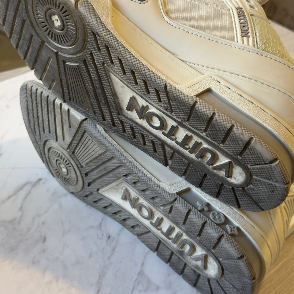 LOUIS VUITTON TRAINER SNEAKERS - Limited Edition (PreOwned)